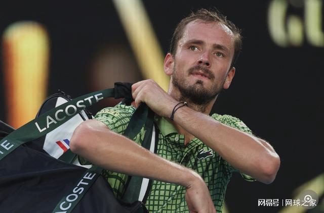 41名ATP人员被困迪拜梅总打趣来场闭门赛，周意发文称成战地记者